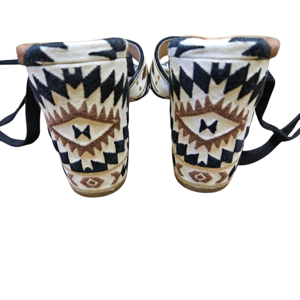 Lace up Heeled Sandals Size 7 Tribal Aztec Block Heels - Picture 11 of 17